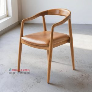Kursi Cafe Malang Jok Kulit