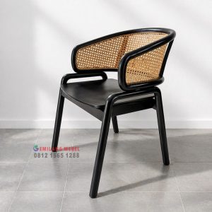 Kursi Cafe Kombinasi Kayu Rotan